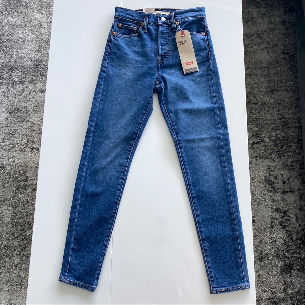 Levi’s Wedgie Skinny High Rise Jeans